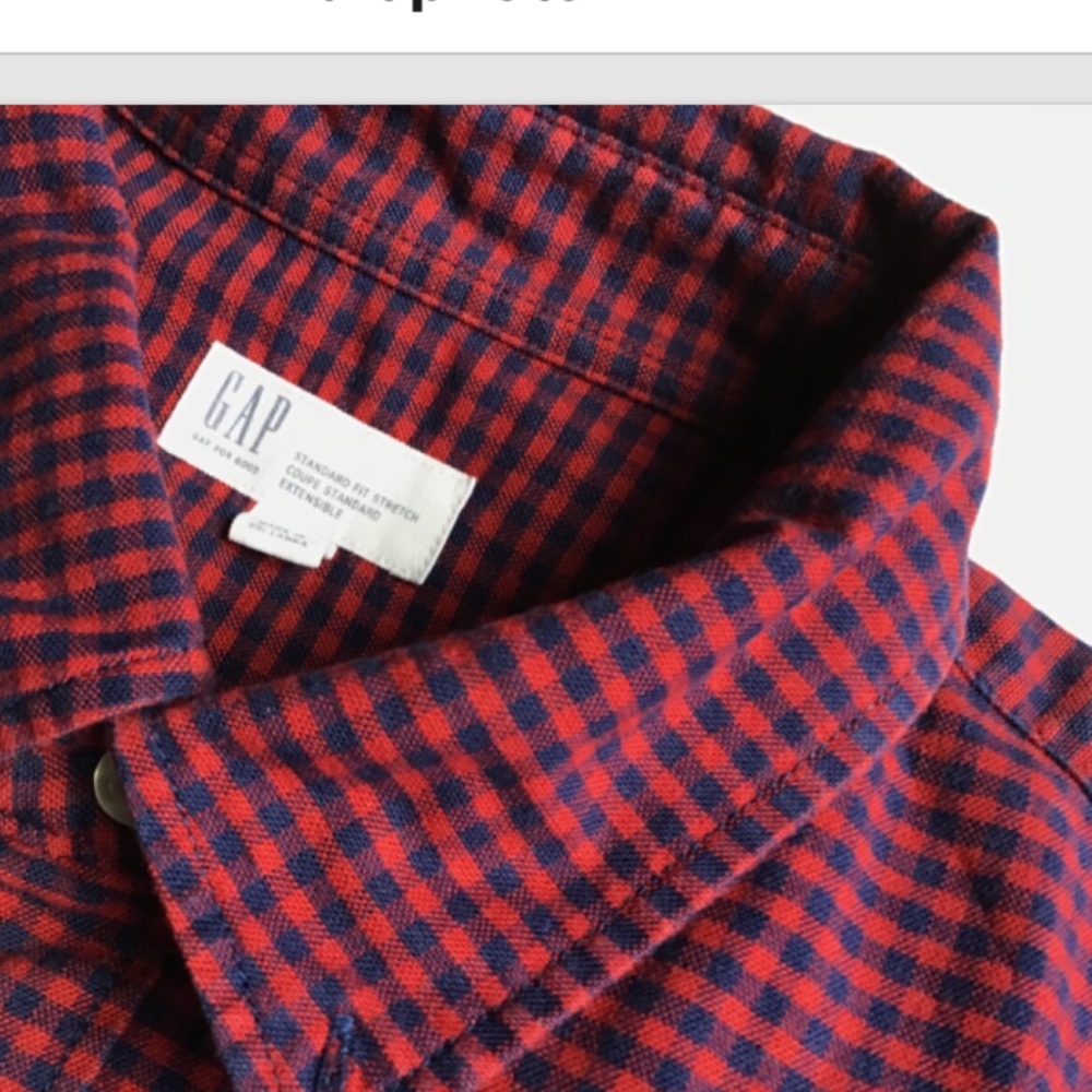 GAP  Red burgundy  & navy motifs 100 % cotton button front shirt Sz L